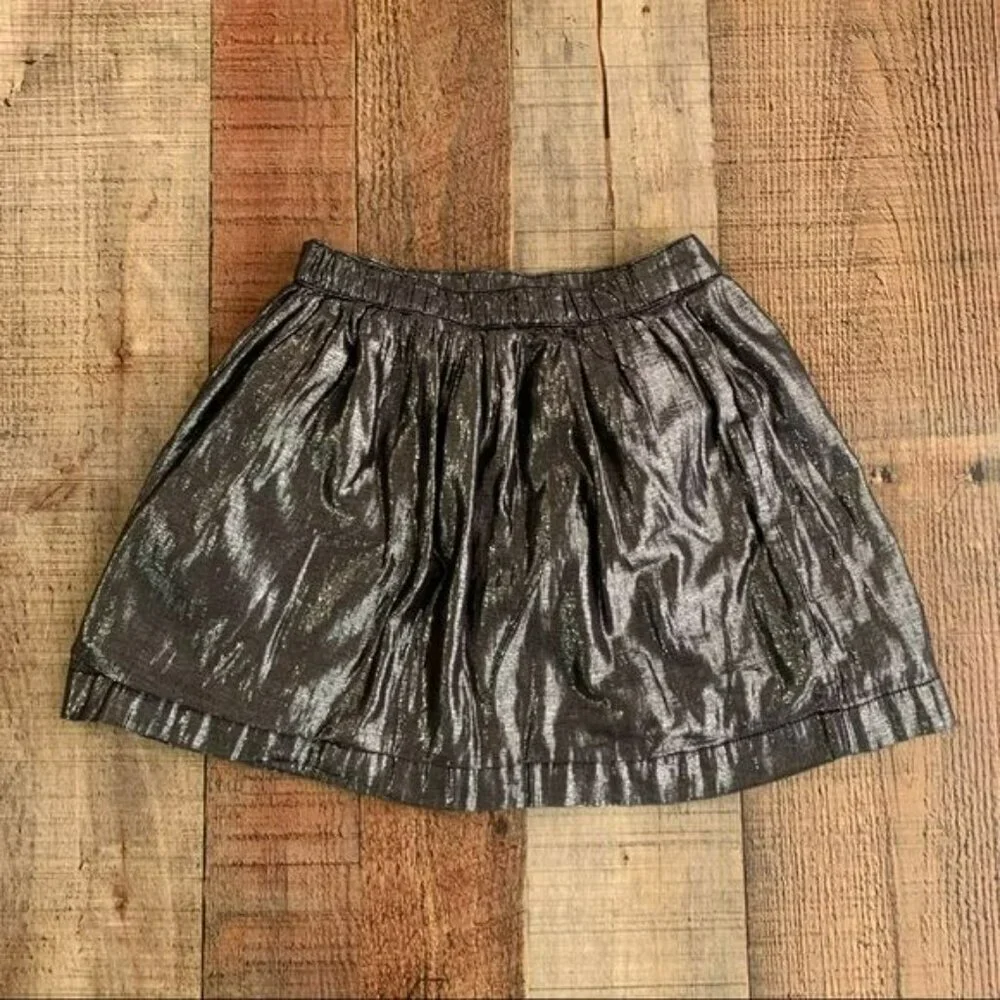 Gap girls size 4 iridescent silver gray skirt